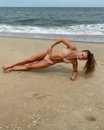Full leaked Sarah dorough page private onlyfans photo