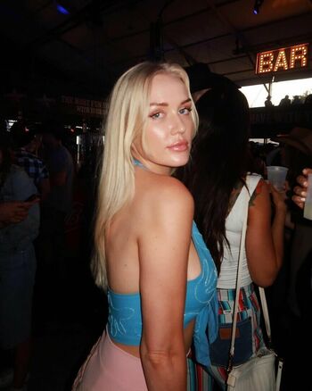 Full leaked Sarah lea private onlyfans photo