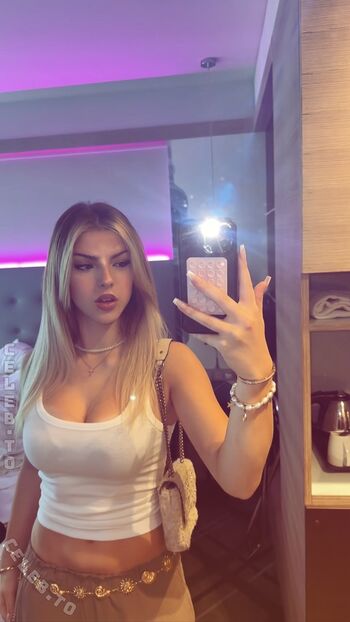 Full leaked Sarah lorema private onlyfans photo