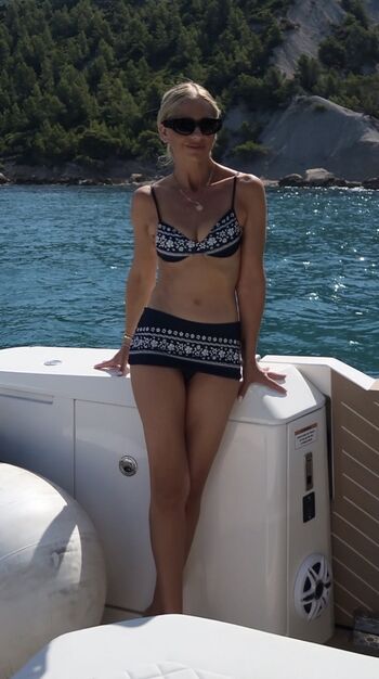 Full leaked Sarah michelle gellar page private onlyfans photo