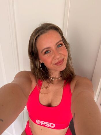 Full leaked Sarah senecal private onlyfans photo