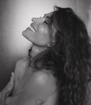 Full leaked Sarah shahi page private onlyfans photo