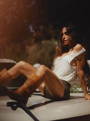 Full leaked Sarah shahi page private onlyfans photo
