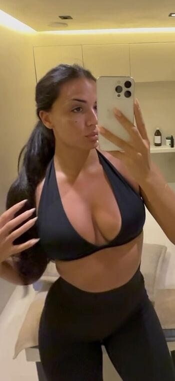 Full leaked Sarah wahala page private onlyfans photo