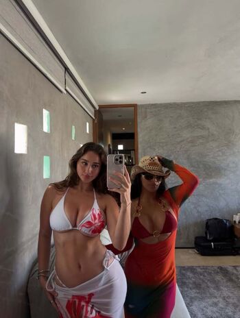 Full leaked Sarahemilyhope private onlyfans photo