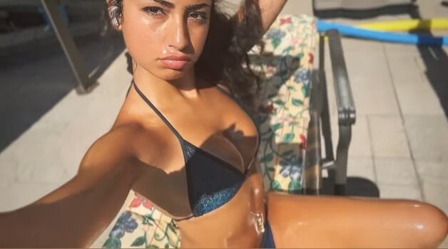 Full leaked Sarahli hj private onlyfans photo