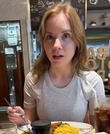 Full leaked Sarahpodz private onlyfans photo
