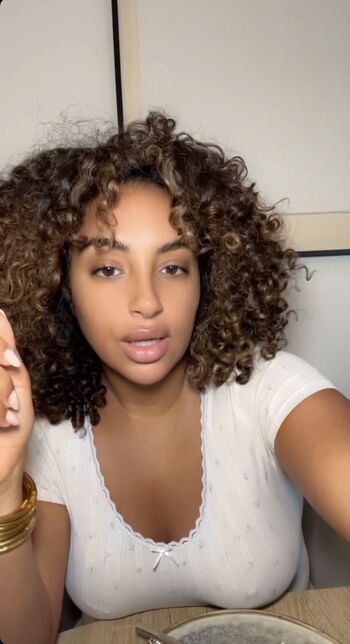Full leaked Sarahyasminaa private onlyfans photo