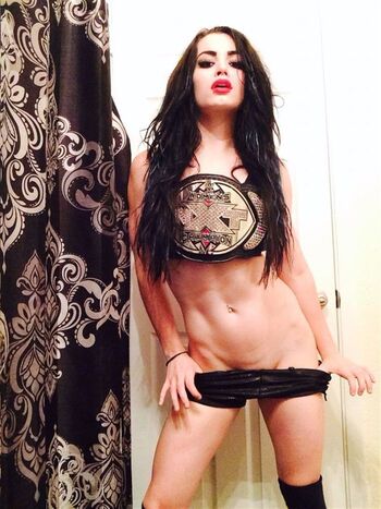 Full leaked Saraya bevis page private onlyfans photo