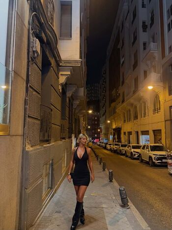 Full leaked Sariskleit private onlyfans photo