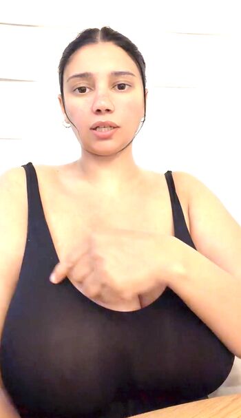 Full leaked Sarrihunn private onlyfans photo