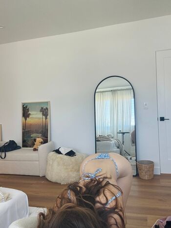 Full leaked Sasha emiri private onlyfans photo