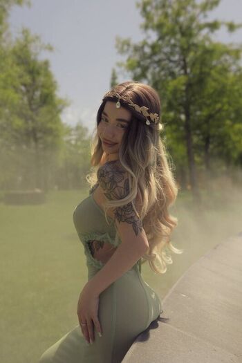 Full leaked Sasha shundel page private onlyfans photo