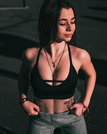 Full leaked Sasha shundel private onlyfans photo