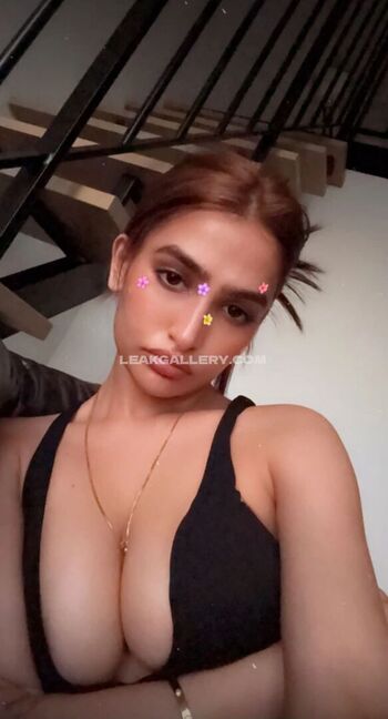 Full leaked Sassy poona private onlyfans photo