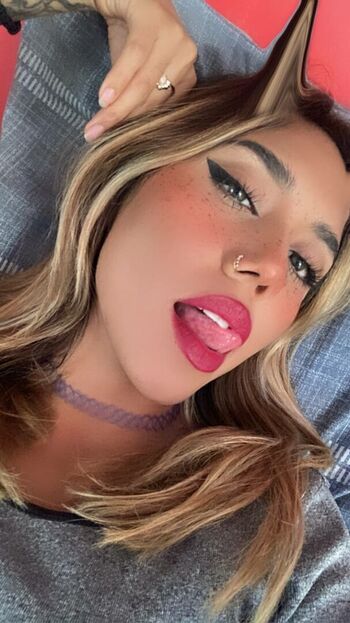 Full leaked Saturnna moon private onlyfans photo