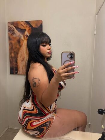 saucyysuzzy