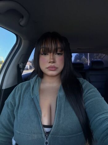 saucyysuzzy