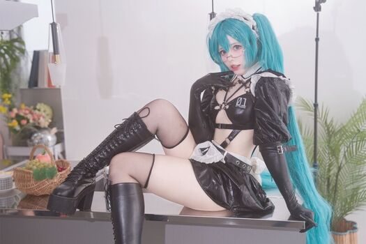 Saya Scarlet