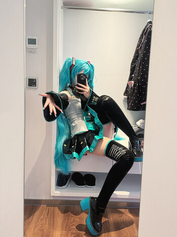 Saya Scarlet