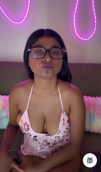 Full leaked Sazie rehman private onlyfans photo