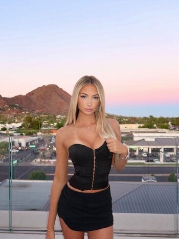 Full leaked Scarlett harlow private onlyfans photo