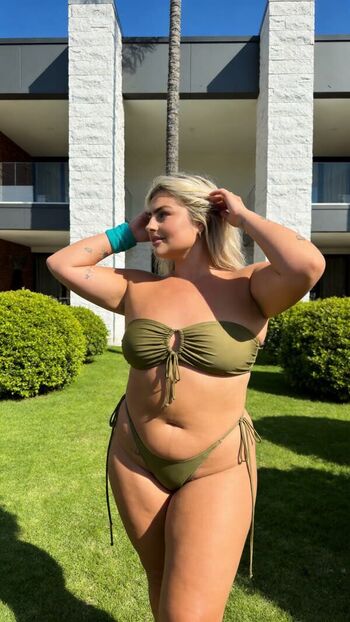 Full leaked Schepenslaura private onlyfans photo