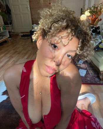 Full leaked Secretreelsofbambi private onlyfans photo