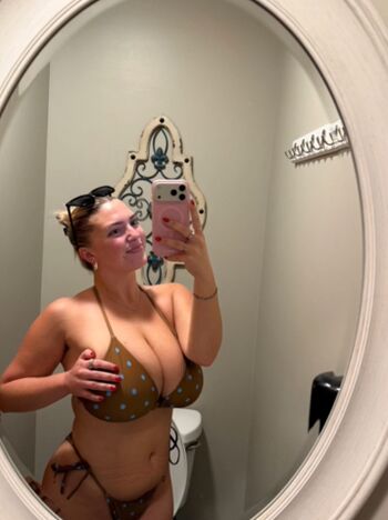 Full leaked Seerahb private onlyfans photo