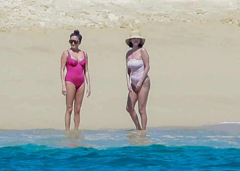 Full leaked Selena gomez  page private onlyfans photo