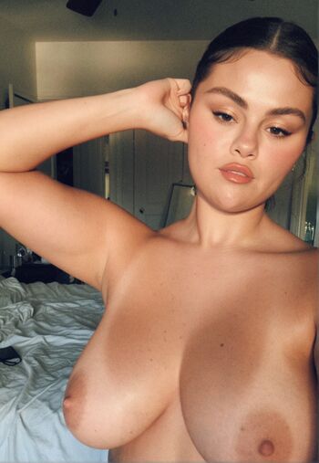 Full leaked Selena gomez  page private onlyfans photo
