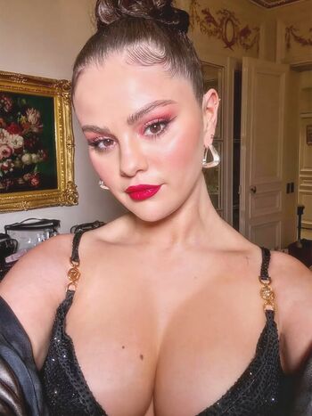 Full leaked Selena gomez page private onlyfans photo