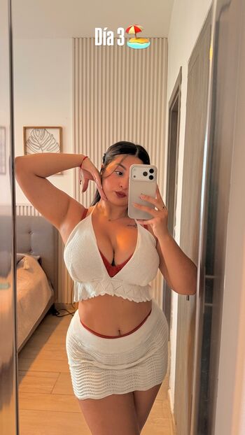 Full leaked Seleneitor private onlyfans photo