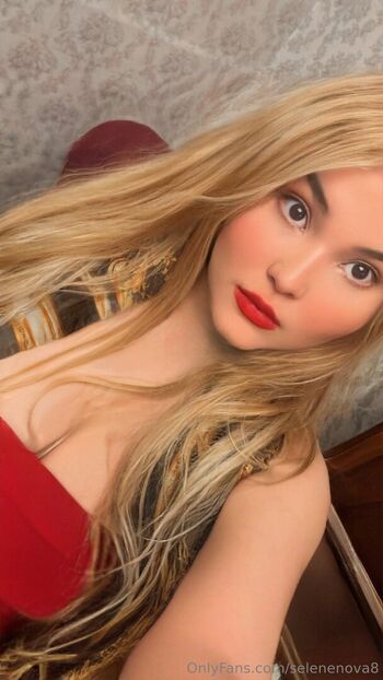 Full leaked Selenenova page private onlyfans photo
