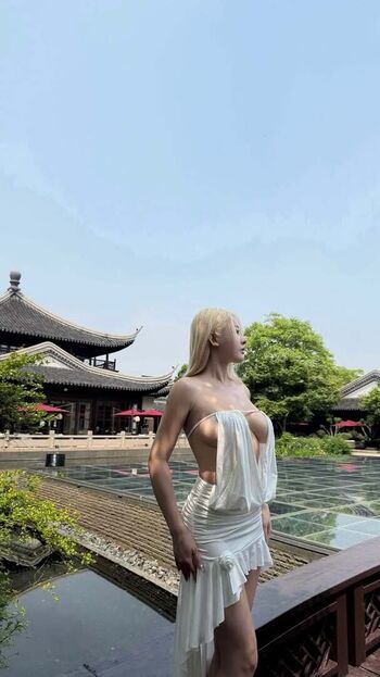 Full leaked Seon h e private onlyfans photo