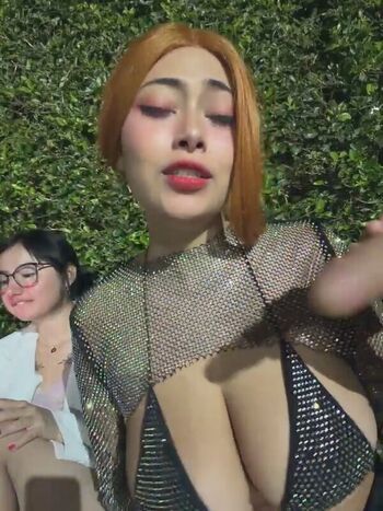 Full leaked Seraphine private onlyfans photo