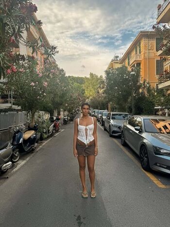 Full leaked Sevdaliza private onlyfans photo