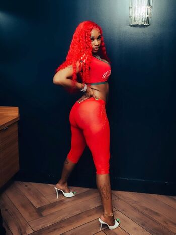 Full leaked Sexxy red page private onlyfans photo