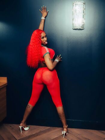 Full leaked Sexxy red page private onlyfans photo