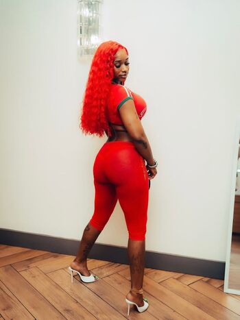 Full leaked Sexxy red page private onlyfans photo