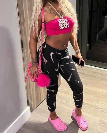Full leaked Sexxy red page private onlyfans photo