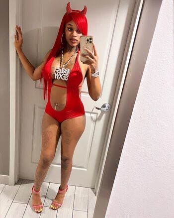 Sexxy Red