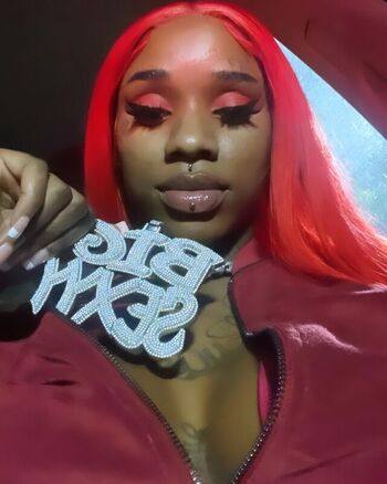 Sexxy Red