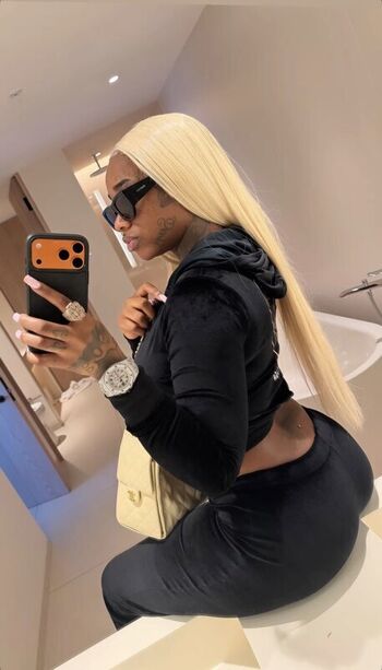 Full leaked Sexxy red private onlyfans photo