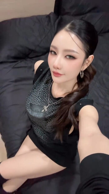 Full leaked Sexyangle lookwa private onlyfans photo