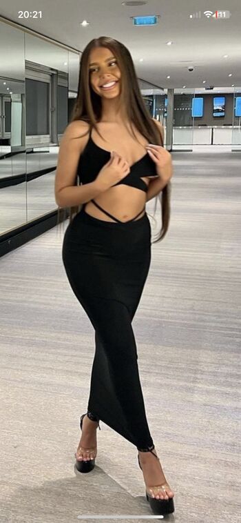 Full leaked Shahinezshay private onlyfans photo
