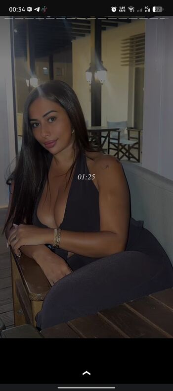 Full leaked Shainaaa private onlyfans photo