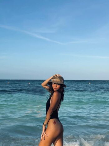 Shainna Gayle De Castro