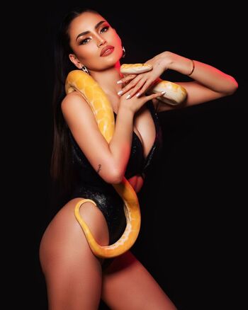 Full leaked Shanon tampon private onlyfans photo