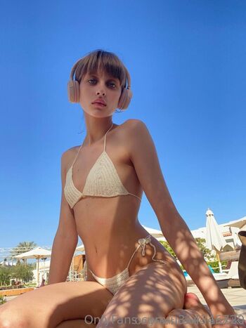 Full leaked Sharizelka page private onlyfans photo